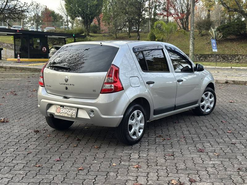 RENAULT - SANDERO - 2012/2013 - Prata - R$ 32.900,00