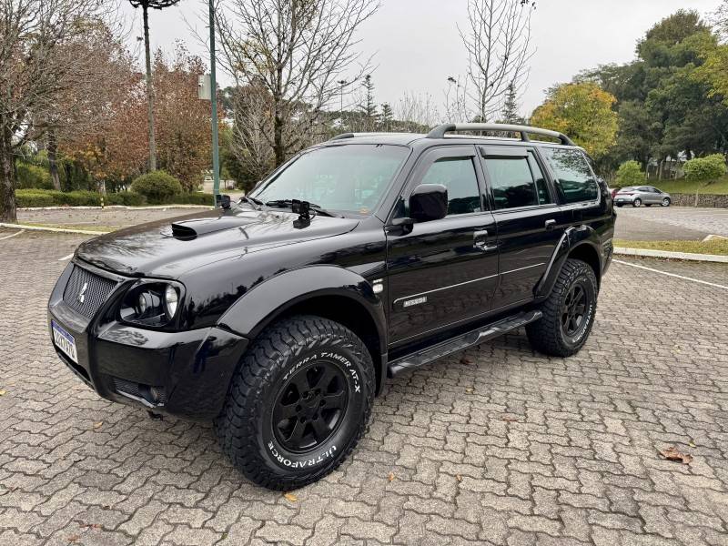 MITSUBISHI - PAJERO SPORT - 2006/2007 - Preta - R$ 58.900,00