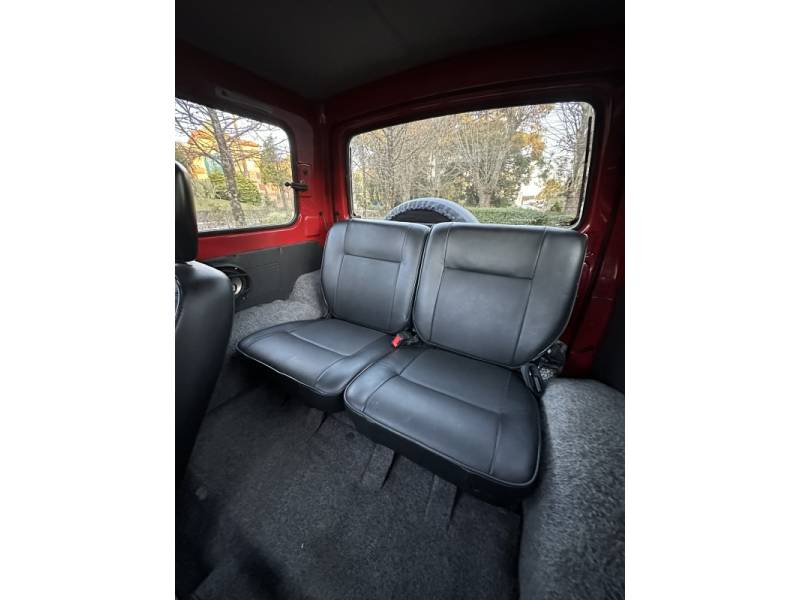 SUZUKI - SAMURAI - 1996/1997 - Vermelha - R$ 59.900,00