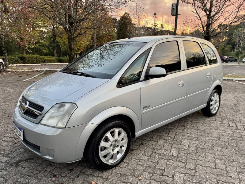 CHEVROLET - MERIVA - 2007/2007 - Prata - R$ 29.900,00
