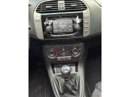 FIAT - BRAVO - 2015/2016 - Branca - R$ 54.900,00
