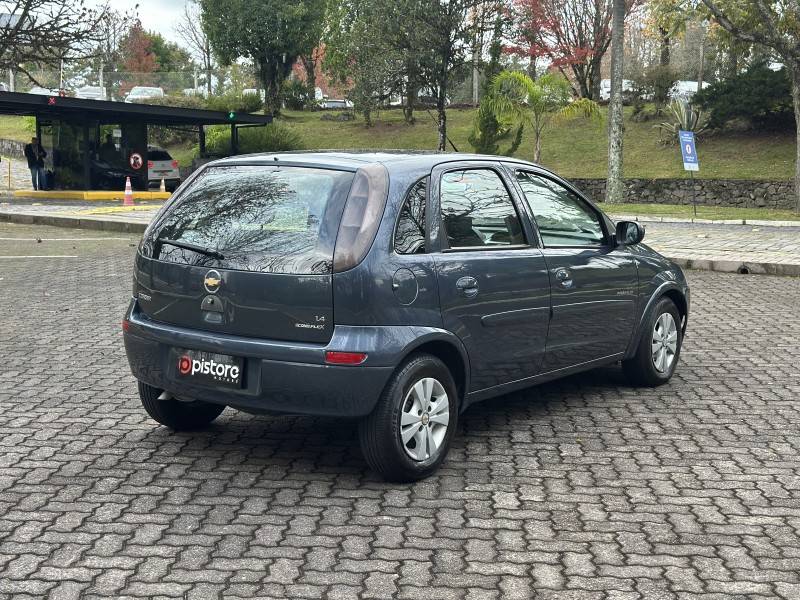 CHEVROLET - CORSA - 2008/2009 - Azul - R$ 28.900,00