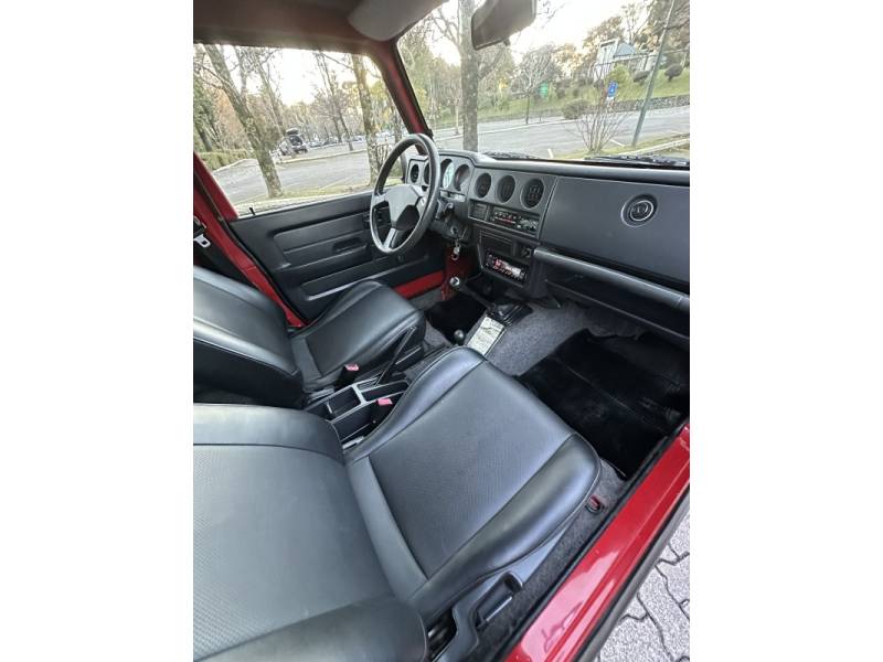 SUZUKI - SAMURAI - 1996/1997 - Vermelha - R$ 59.900,00