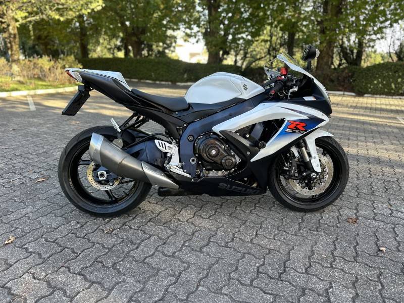 SUZUKI - GSXR - 2012/2013 - Branca - R$ 44.900,00