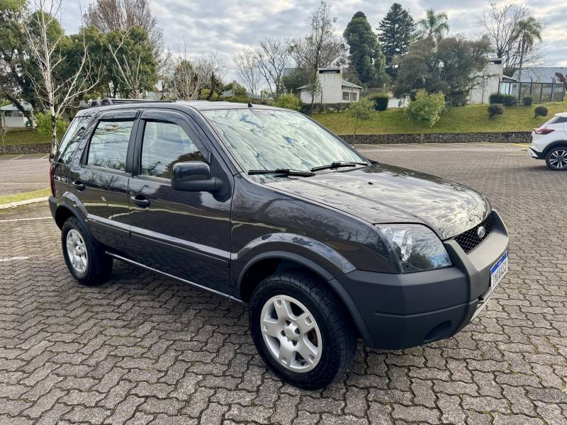 FORD - ECOSPORT - 2005/2005 - Cinza - R$ 28.900,00