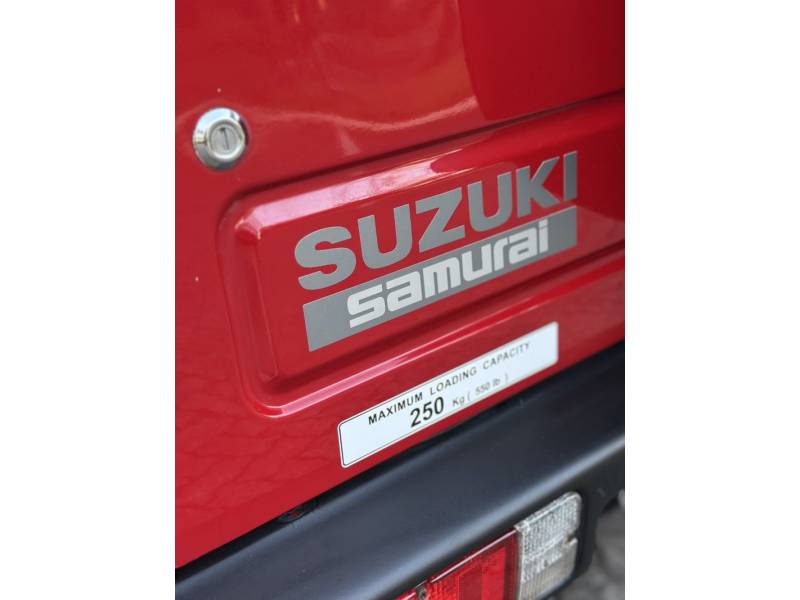 SUZUKI - SAMURAI - 1996/1997 - Vermelha - R$ 59.900,00
