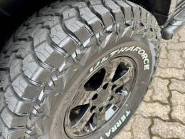 MITSUBISHI - PAJERO SPORT - 2006/2007 - Preta - R$ 58.900,00