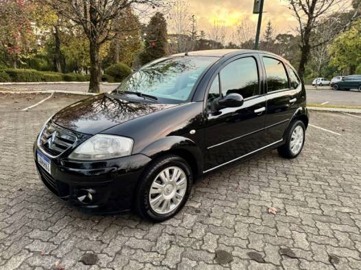 CITROËN - C3 - 2010/2011 - Preta - R$ 27.900,00