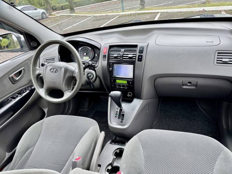 HYUNDAI - TUCSON - 2012/2013 - Prata - R$ 47.900,00